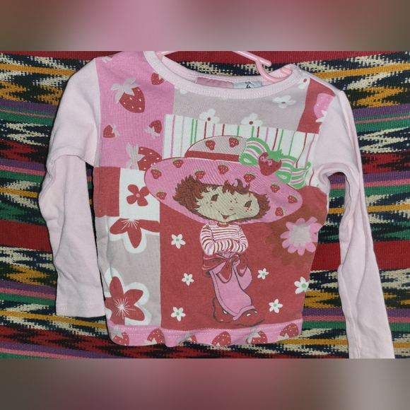 HTF Vintage Y2K Strawberry Shortcake Kids Long Sleeve Tee - Picture 1 of 3